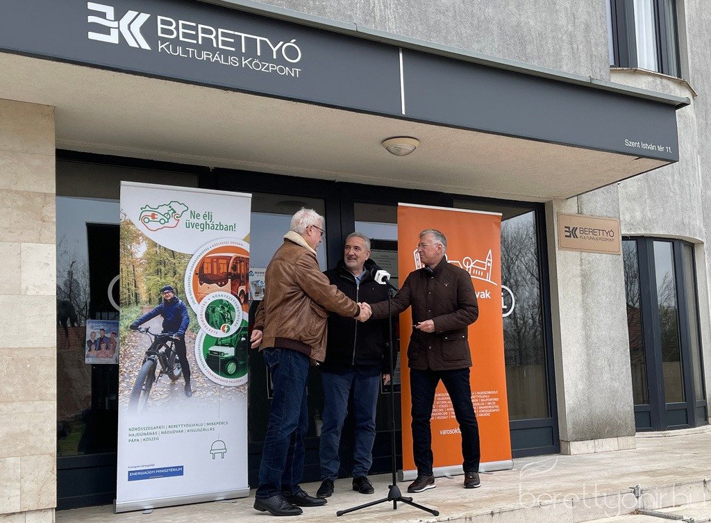 ne_elj_uveghazban 09